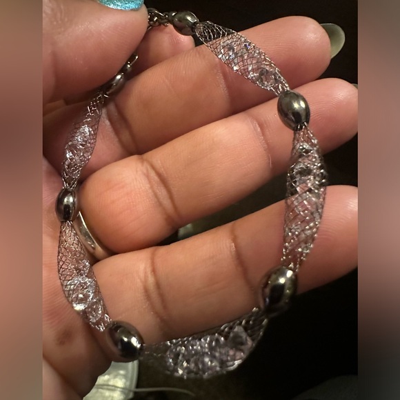 BEAUTIFUL GUNMETAL BRACELET WITH MESH AND SWAROVSKI CRYSTALS INSIDE! - Picture 2 of 4